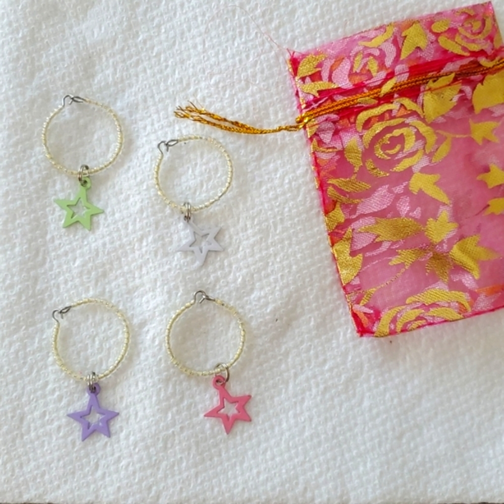 NWOT, Wine Glass Charms, Set of 4, Stars, Beaded